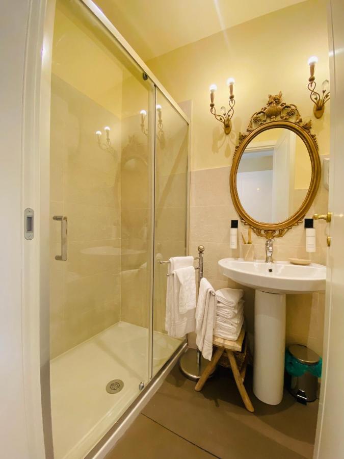 Palazzo Lari Sarzana Otel Dış mekan fotoğraf