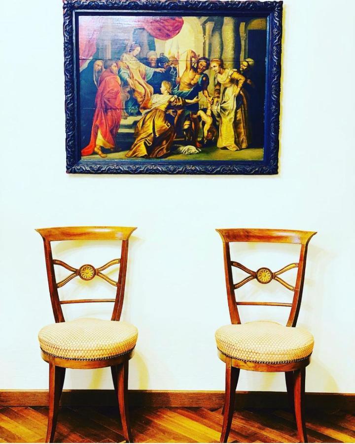 Palazzo Lari Sarzana Otel Dış mekan fotoğraf
