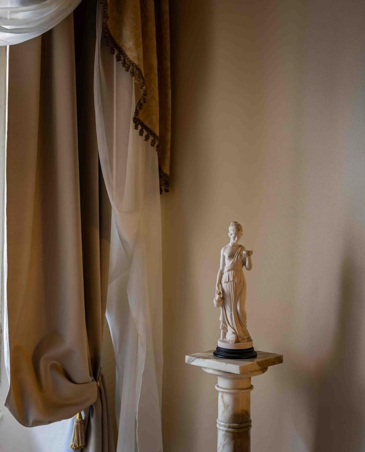 Palazzo Lari Sarzana Otel Dış mekan fotoğraf
