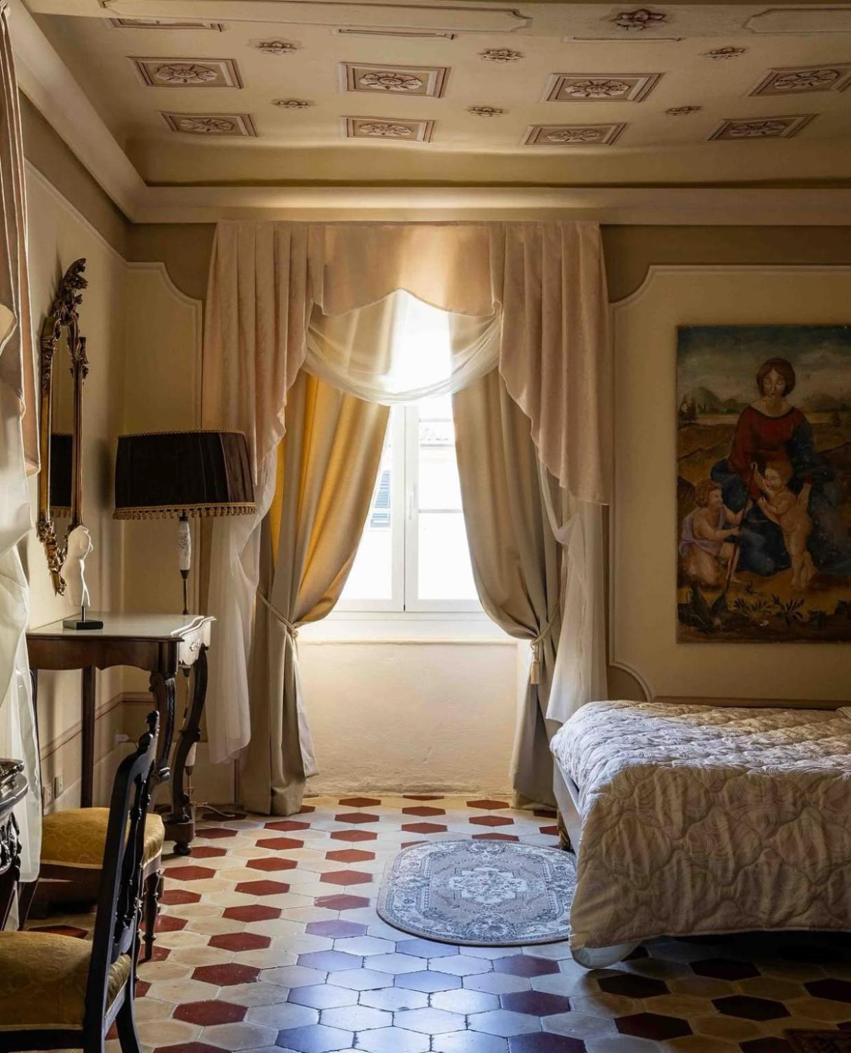 Palazzo Lari Sarzana Otel Dış mekan fotoğraf